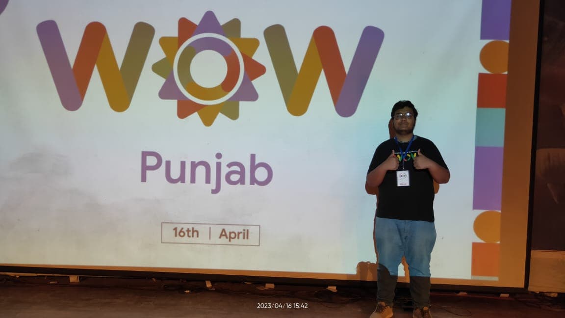 Arunabh Bhattacharya on stage at WOW Punjab